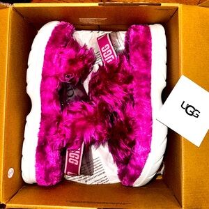 UGG FLUFF SUGAR SANDAL WOMENS SIZE 12 BRAND NEW